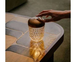Mini baladeuse finition cuivrée : offrez-vous la lampe Saint-Louis en cristal