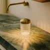 Mini baladeuse finition dorée : découvrez la lampe en cristal Saint-Louis